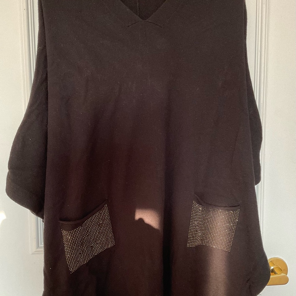 Black V-Neck Women's poncho like Top with sequins on front pockets